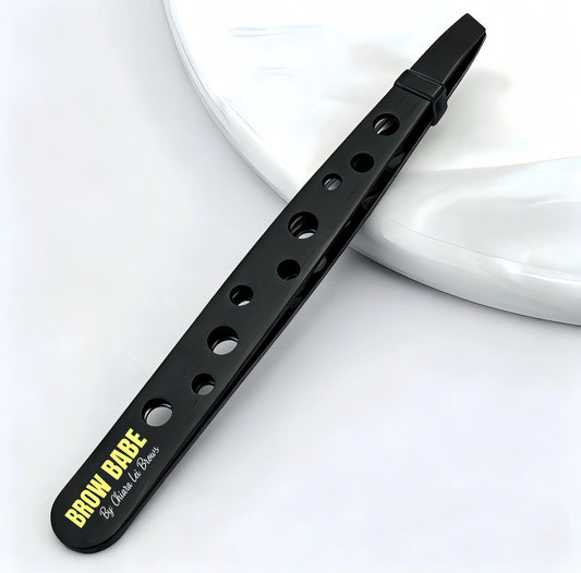 Brow Babe signature tweezers